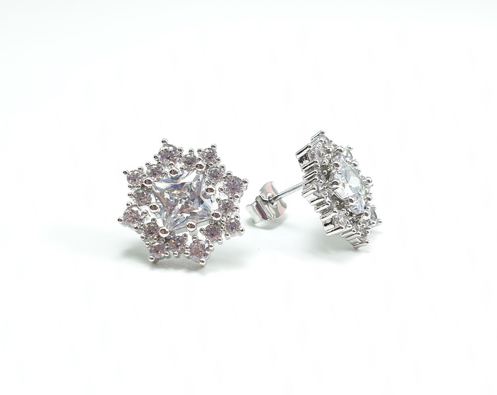FH2 Crystal Star Earring 15mm