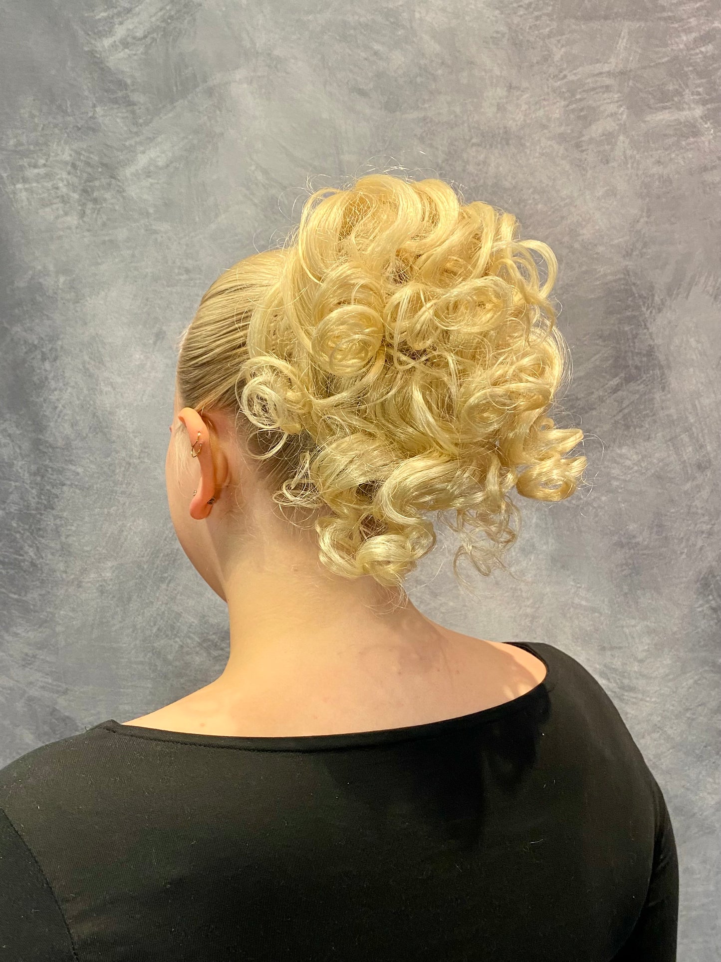 Dancer Hairdos Long Loose Curls